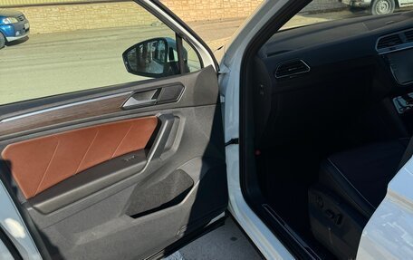 Volkswagen Tiguan II, 2021 год, 2 900 000 рублей, 13 фотография