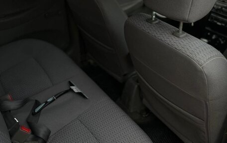 KIA Rio II, 2002 год, 300 000 рублей, 12 фотография