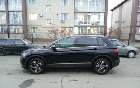 Volkswagen Tiguan II, 2017 год, 2 450 000 рублей, 5 фотография
