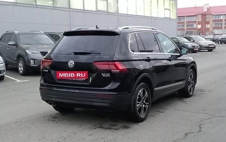 Volkswagen Tiguan II, 2017 год, 2 450 000 рублей, 6 фотография