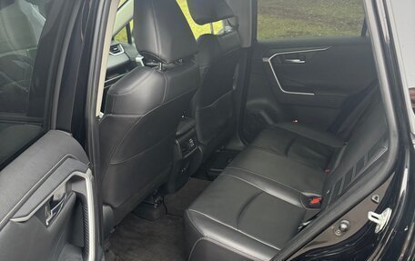 Toyota RAV4, 2019 год, 3 150 000 рублей, 6 фотография