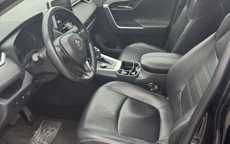 Toyota RAV4, 2019 год, 3 150 000 рублей, 7 фотография