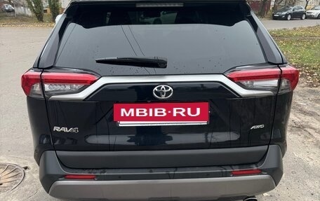 Toyota RAV4, 2019 год, 3 150 000 рублей, 5 фотография