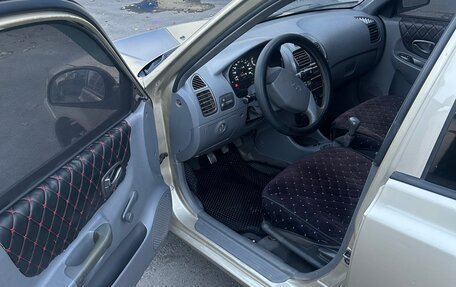 Hyundai Accent II, 2004 год, 285 000 рублей, 8 фотография