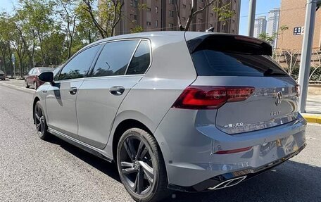Volkswagen Golf VIII, 2022 год, 2 100 000 рублей, 2 фотография