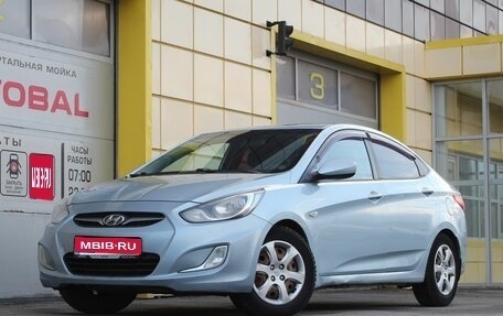 Hyundai Solaris II рестайлинг, 2011 год, 595 000 рублей, 1 фотография
