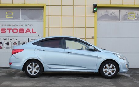 Hyundai Solaris II рестайлинг, 2011 год, 595 000 рублей, 7 фотография