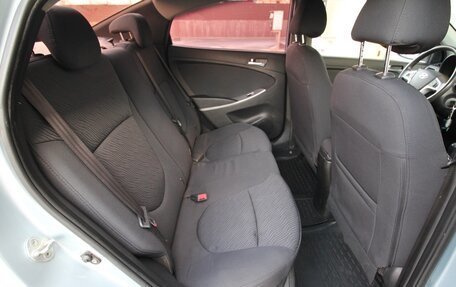 Hyundai Solaris II рестайлинг, 2011 год, 595 000 рублей, 17 фотография