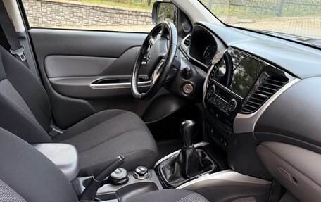 Mitsubishi L200 IV рестайлинг, 2017 год, 2 780 000 рублей, 5 фотография