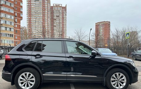 Volkswagen Tiguan II, 2021 год, 2 990 000 рублей, 3 фотография