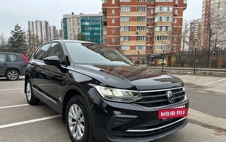 Volkswagen Tiguan II, 2021 год, 2 990 000 рублей, 5 фотография