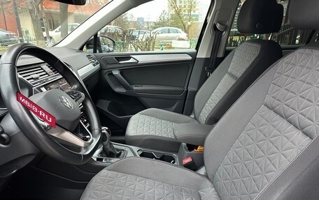 Volkswagen Tiguan II, 2021 год, 2 990 000 рублей, 13 фотография