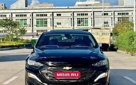 Chevrolet Malibu IX, 2022 год, 1 460 000 рублей, 2 фотография