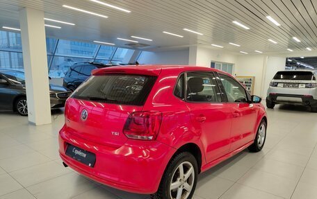 Volkswagen Polo VI (EU Market), 2012 год, 625 000 рублей, 2 фотография