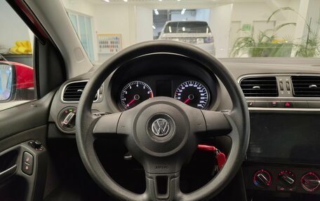 Volkswagen Polo VI (EU Market), 2012 год, 625 000 рублей, 14 фотография