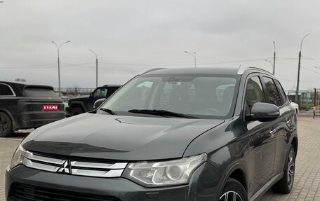 Mitsubishi Outlander III рестайлинг 3, 2014 год, 1 270 000 рублей, 1 фотография