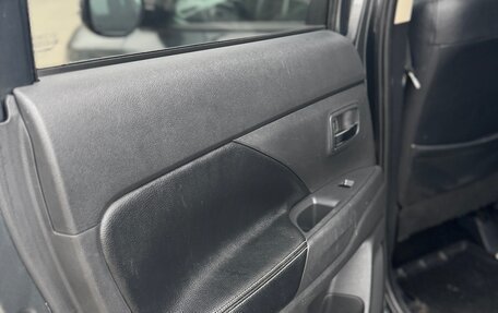 Mitsubishi Outlander III рестайлинг 3, 2014 год, 1 270 000 рублей, 10 фотография