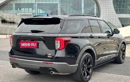 Ford Explorer VI, 2021 год, 3 160 000 рублей, 3 фотография