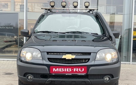 Chevrolet Niva I рестайлинг, 2020 год, 930 000 рублей, 2 фотография