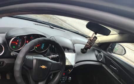 Chevrolet Cruze II, 2013 год, 635 000 рублей, 9 фотография