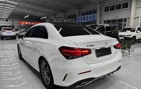 Mercedes-Benz A-Класс, 2022 год, 2 397 001 рублей, 6 фотография