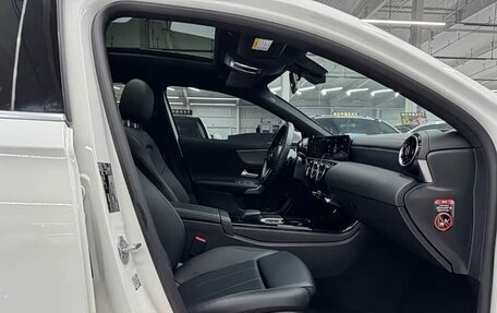 Mercedes-Benz A-Класс, 2022 год, 2 397 001 рублей, 10 фотография