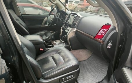 Toyota Land Cruiser 200, 2012 год, 3 800 000 рублей, 4 фотография