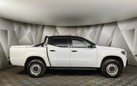 Mercedes-Benz X-Класс I, 2019 год, 3 700 000 рублей, 6 фотография