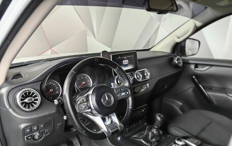 Mercedes-Benz X-Класс I, 2019 год, 3 700 000 рублей, 15 фотография