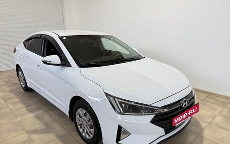 Hyundai Elantra VI рестайлинг, 2019 год, 1 950 000 рублей, 2 фотография