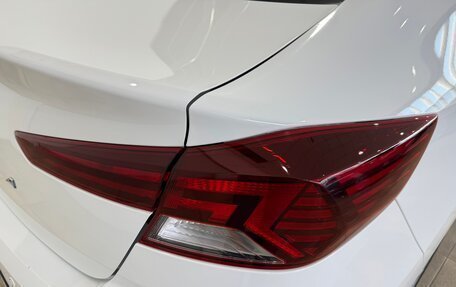 Hyundai Elantra VI рестайлинг, 2019 год, 1 950 000 рублей, 12 фотография