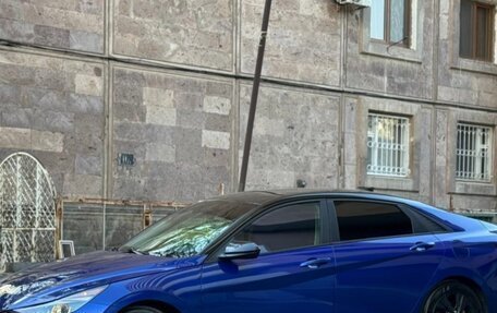 Hyundai Elantra, 2021 год, 2 100 000 рублей, 1 фотография