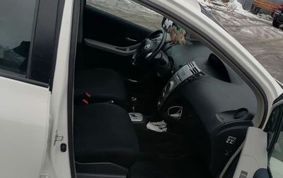 Toyota Yaris III рестайлинг, 2008 год, 750 000 рублей, 1 фотография