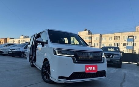 Honda Stepwgn, 2023 год, 2 300 000 рублей, 1 фотография