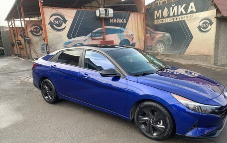 Hyundai Elantra, 2021 год, 2 100 000 рублей, 4 фотография