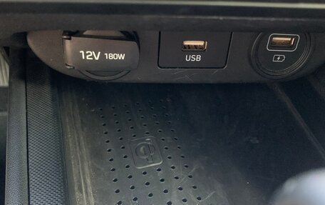 Hyundai Elantra, 2021 год, 2 100 000 рублей, 8 фотография