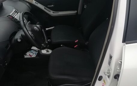 Toyota Yaris III рестайлинг, 2008 год, 750 000 рублей, 4 фотография