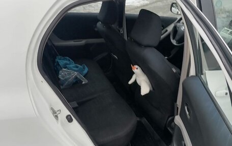 Toyota Yaris III рестайлинг, 2008 год, 750 000 рублей, 2 фотография