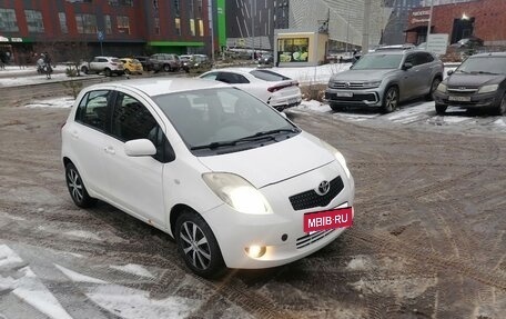 Toyota Yaris III рестайлинг, 2008 год, 750 000 рублей, 9 фотография