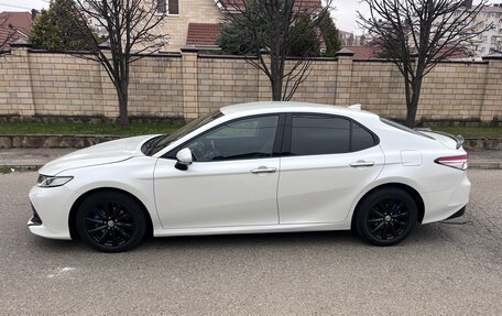 Toyota Camry, 2018 год, 2 430 000 рублей, 7 фотография