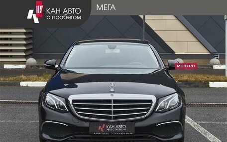 Mercedes-Benz E-Класс, 2019 год, 2 625 000 рублей, 3 фотография