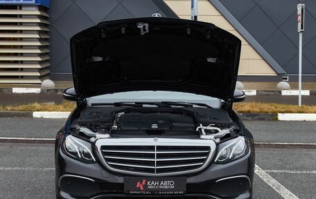 Mercedes-Benz E-Класс, 2019 год, 2 625 000 рублей, 19 фотография