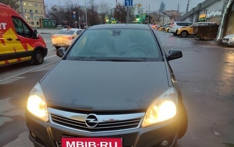 Opel Astra H, 2011 год, 530 000 рублей, 1 фотография