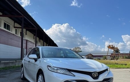 Toyota Camry, 2018 год, 2 500 000 рублей, 1 фотография