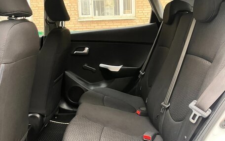 KIA Rio III рестайлинг, 2014 год, 950 000 рублей, 16 фотография