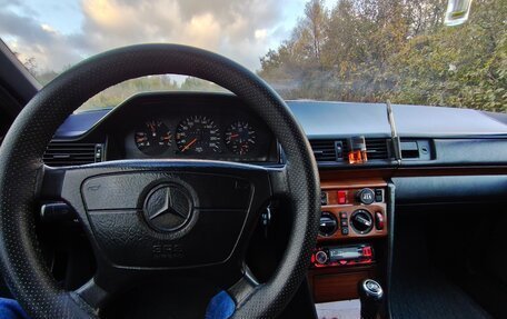 Mercedes-Benz W124, 1991 год, 320 000 рублей, 4 фотография