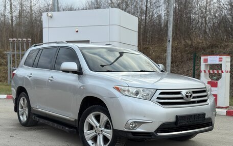 Toyota Highlander III, 2012 год, 1 650 000 рублей, 5 фотография