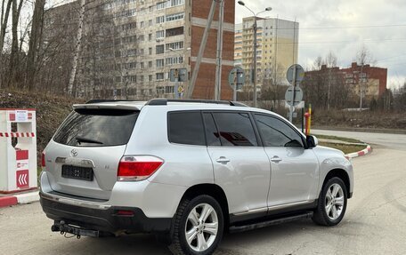 Toyota Highlander III, 2012 год, 1 650 000 рублей, 8 фотография