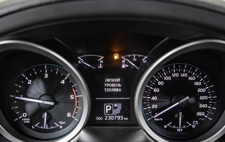 Toyota Land Cruiser 200, 2012 год, 3 858 000 рублей, 34 фотография