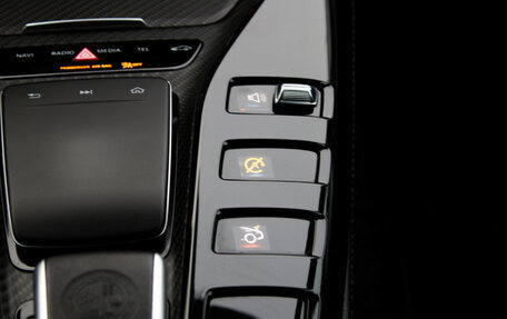 Mercedes-Benz AMG GT I рестайлинг, 2019 год, 5 990 000 рублей, 18 фотография